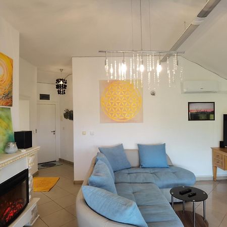 Villa Metatron U Doma Baltjik Exteriör bild