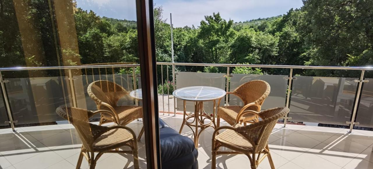 Villa Metatron U Doma Baltjik Exteriör bild
