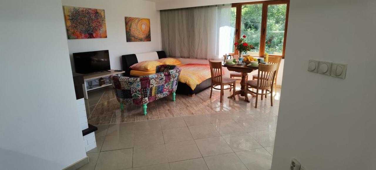 Villa Metatron U Doma Baltjik Exteriör bild