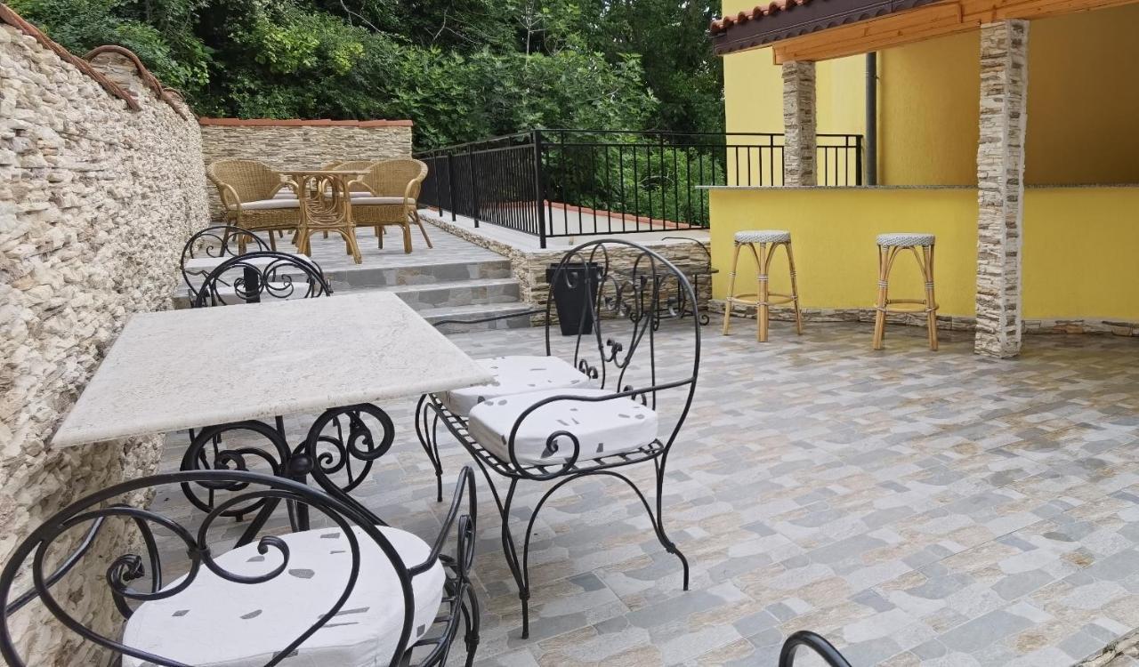 Villa Metatron U Doma Baltjik Exteriör bild